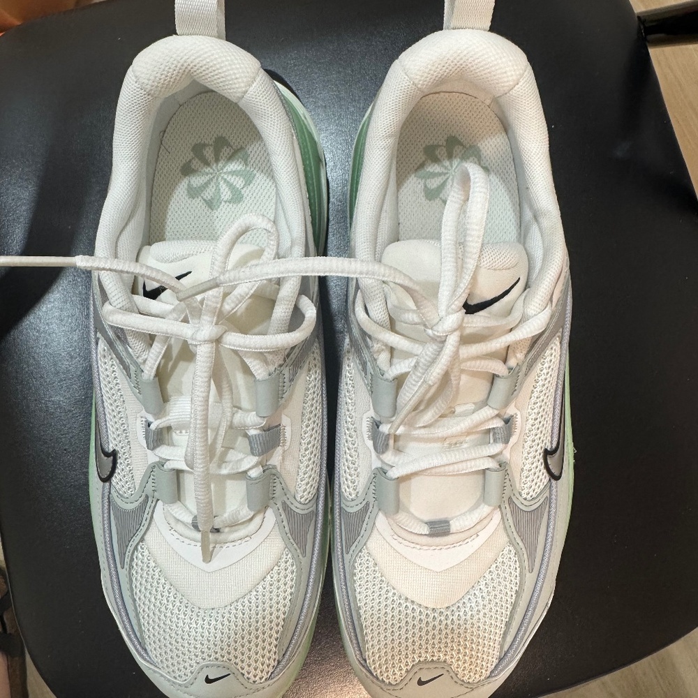 Nike Air Max Bliss